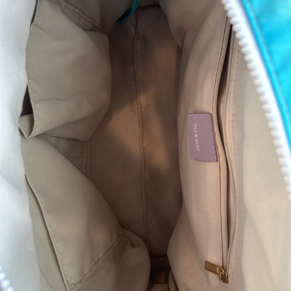 Jill & Ally Zip Top Quilted Tote - Picture 4 of 7